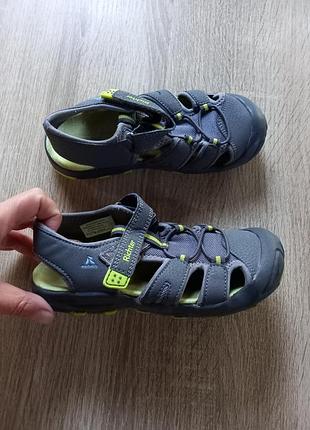 Сандалії на хлопчика 30-й розмір