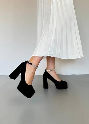 Туфлі чорні туфлі на каблуку базові туфлі на підборах чорні туфлі на масивному каблуку з стразами туфлі на широкому підборі