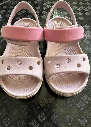 Крокси на дівчинку