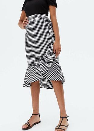Нова міді спідниця new look з рюшей у клітинку