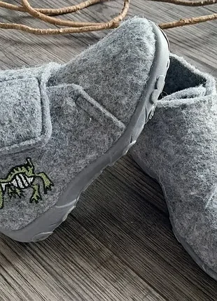 Универсальные войлочные тапочки (р.23)