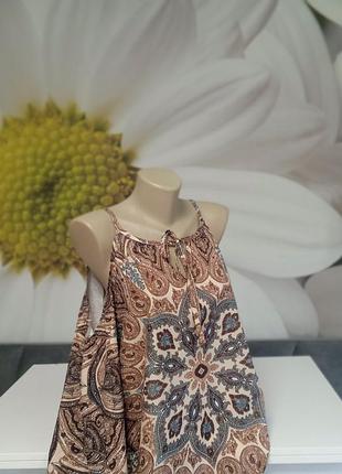 Блуза с открытыми плечами