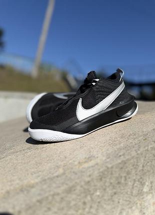 Демі кросівки nike team hustle. оригінал.