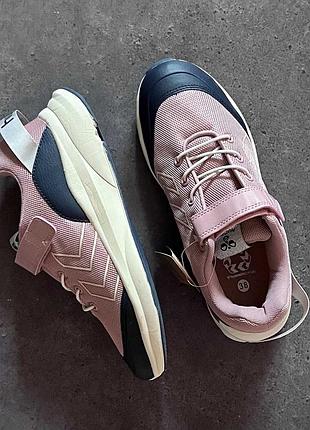 Женские кроссовки в сеточку hummel