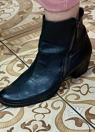 Черевики шкіряні чобітки-козачки на блискавці paul green (австрія)