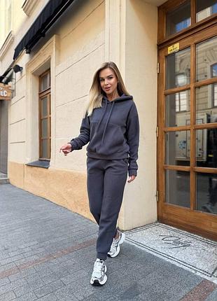 Теплые спортивные костюмы