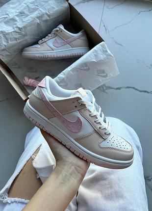 Стильные женские кроссовки nike dunk pink paisley