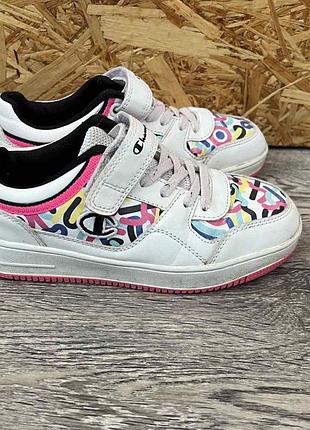 Кроссовки на девочку champion