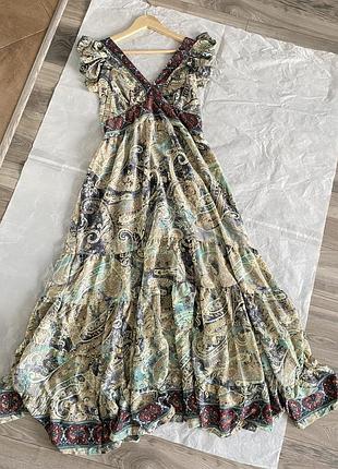 Красива сукня плаття сарафан