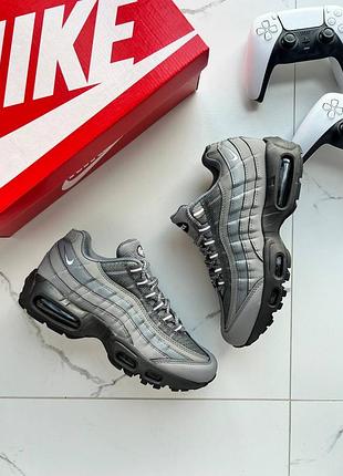 ➡️ nike air max 95 triple grey