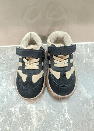 Кросівки утеплені