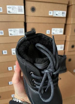 Ugg neumel black leather 9