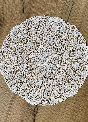 Мереживна серветка. серветка. плауенське мереживо.