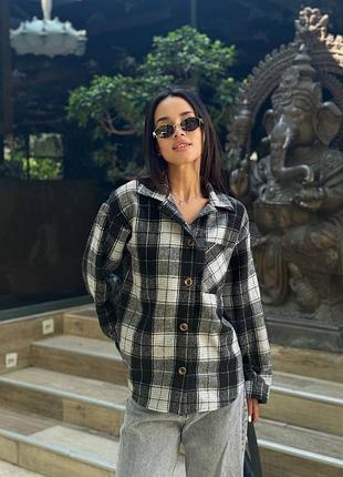 Жіноча байкова картата сорочка з накладною кишенею