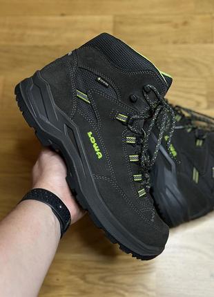 Тактичні ботінки  черевики lowa borgo gtx mid boots