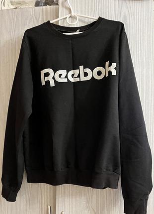 Продам свитшот кофту reebok