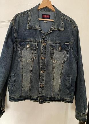 Куртка джинсова подовжена. прямого крою. на ґудзиках,з карманами.  95%cotton .розмір 40/l/48