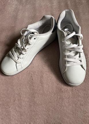 Білі чоловічі кросівки slazenger 41/42 розмір