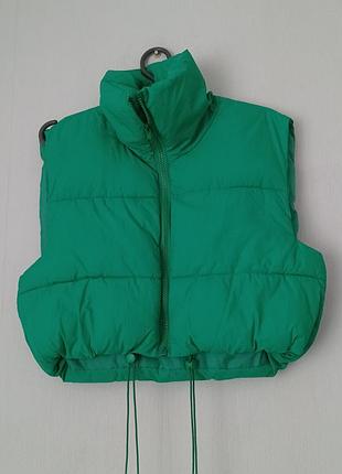 Укорочена зелена дута жилетка , укорочение жилет