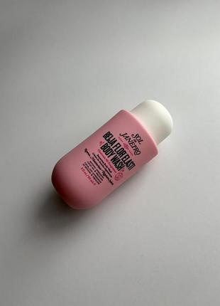 Кремовий гель для душу зі зволожуючим ефектом sol de janeiro beija flor body wash