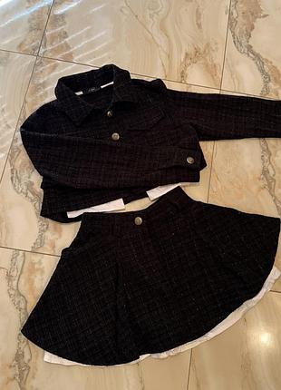 Костюм зі шортами-спідницею