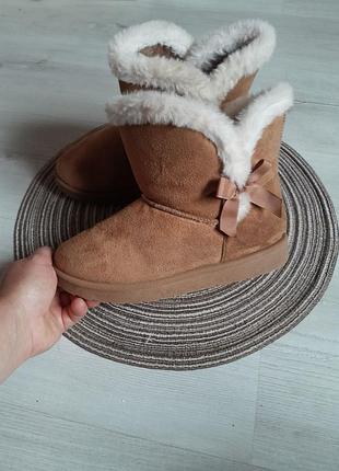 Зимові уггі kik( німеччина)на дівчинку 33р.