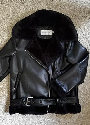 Черная дубленка кожаная авиатор мех теплая косуха с поясом calvin klein