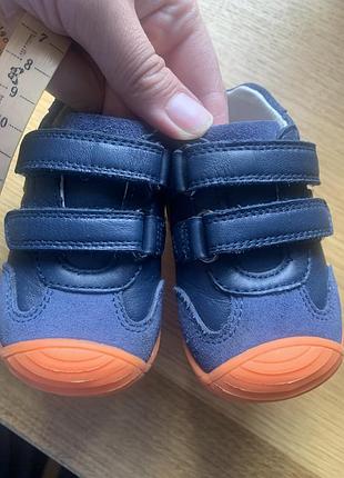 Кросівки нові biomechanics 19 розмір