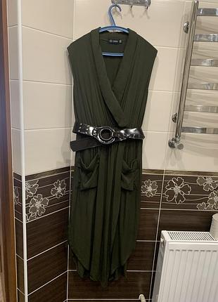 Стильна сукня-халат кольору хакі з запахом, коміром «шаль»,