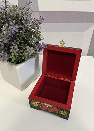 Скринька петриківський розпис