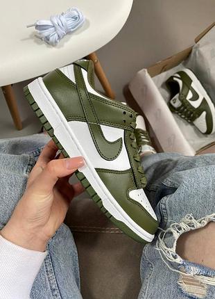 Кроссовки женские nike