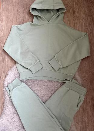 Спортивний костюм(розпаровка) f&f кофта на 10-11 років,зріст 146см,штани 9-10років,зріст 140с(можна окремо)