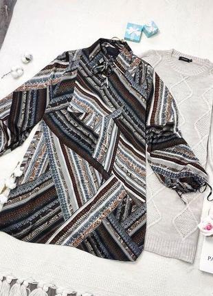 Стильное платье