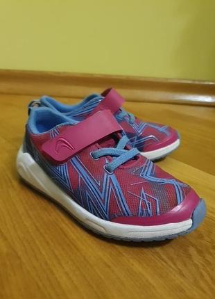 Кроссовки детские clarks