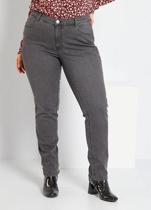 Джинси прямого крою
