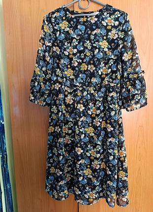Стильное милое платье рюш в цветочки