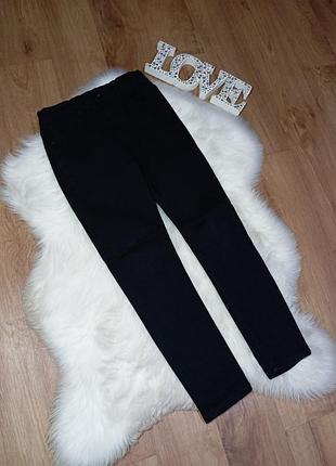 Базові чорні джинси для хлопчика на 9-10 років