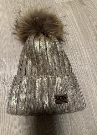 Зимняя шапка на флисе ,натуральный мех