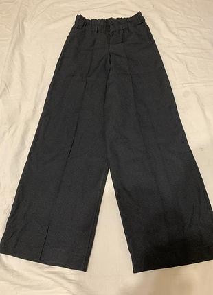 Чёрные брюки палаццо