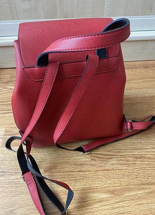 Рюкзак червоний guess 3