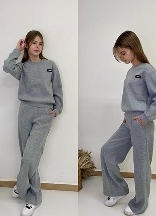 Костюм теплый на девочку