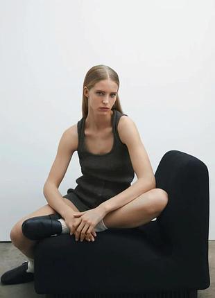 Серая майка с шерстью в рубчик от zara