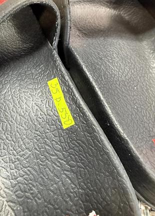 Оригінальні шльопанці levi's 6