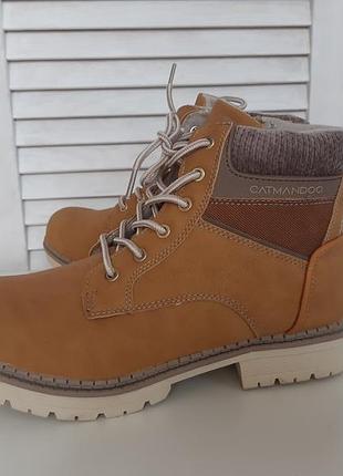 Демисезонные женские зимние, еврозима ботинки на шнурках и молнии catmandoo