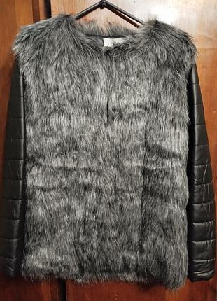 Шубка с кожаными рукавами
