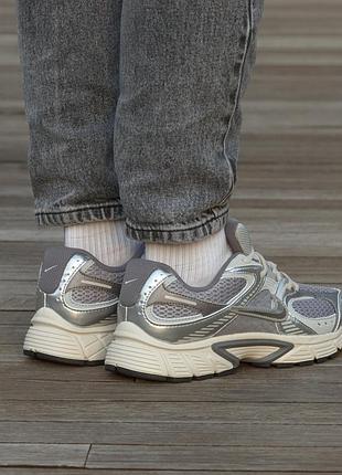 Кросівки демісезон 4