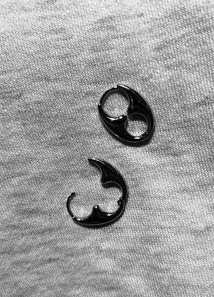 Сріблясті абстрактні сережки