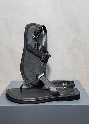 Кожаные шлепанцы тапочки