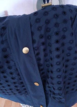 Курточка ветровка с капюшоном р.54-56 на подкладке.оплата на карточку.