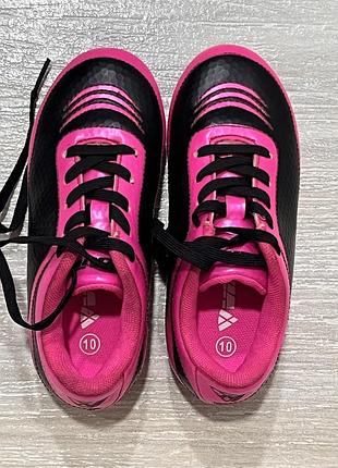 Дитячі футбольні бутси